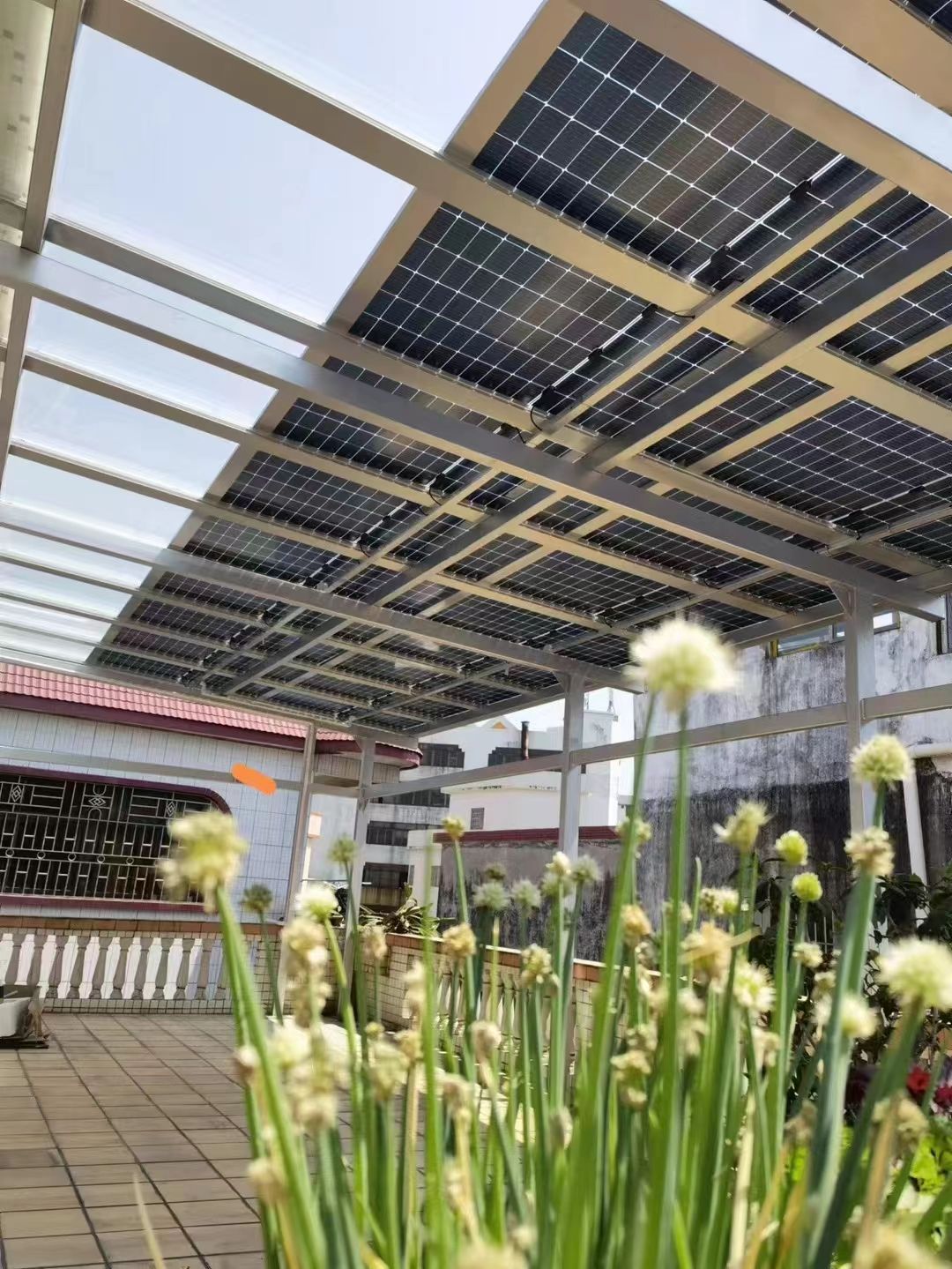 昆明别墅家用屋顶太阳能发电系统安装